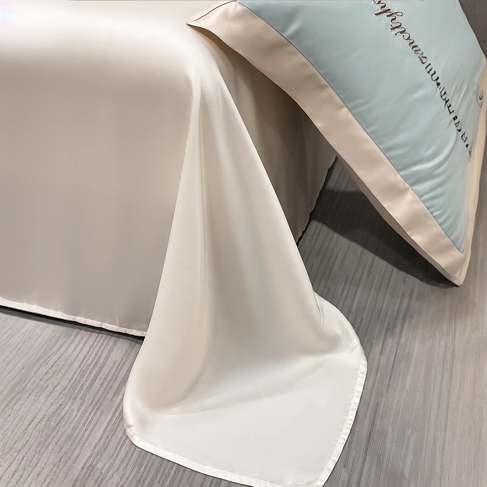 アイスシルク高級4点セット　軽やかな高級感　シルキーで滑らか - Silk Sheet Set のレビューと価格