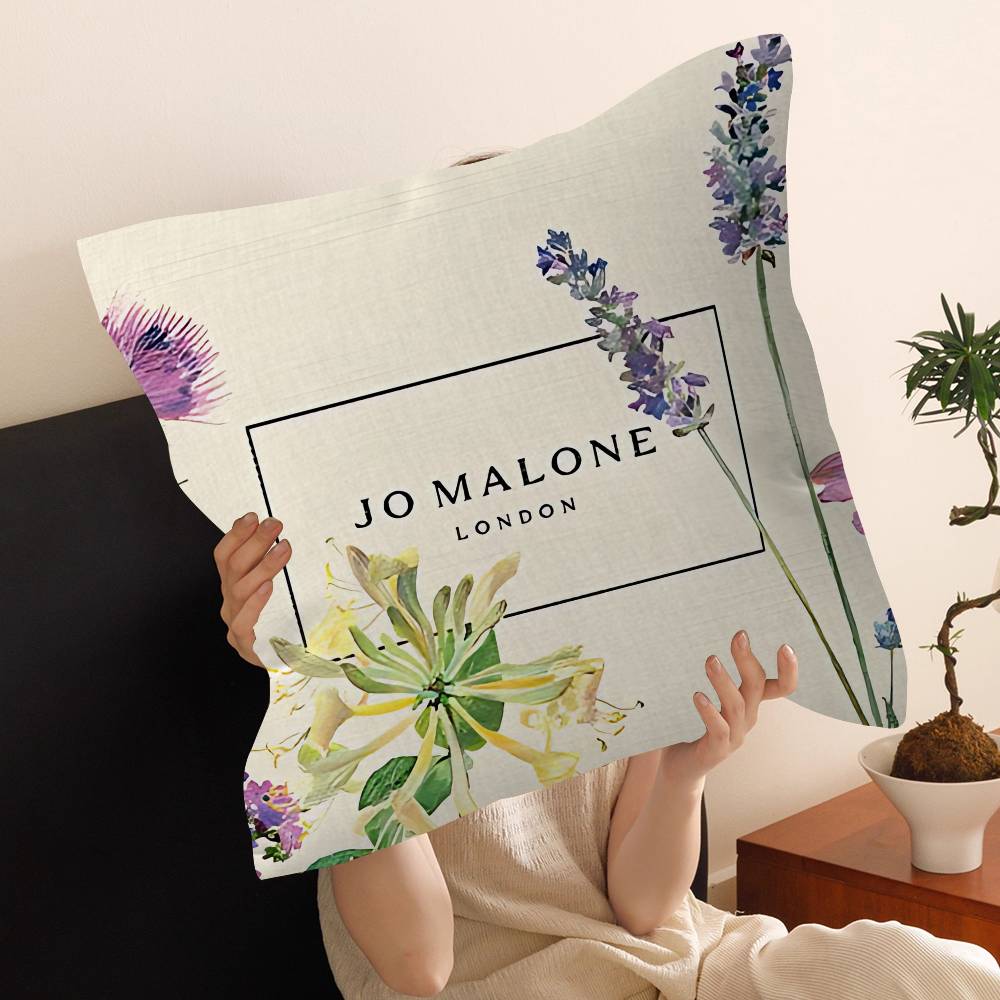 J-Jo M-Malone L-LOGO クッションカバー  - Home Textiles Logo のレビューと価格